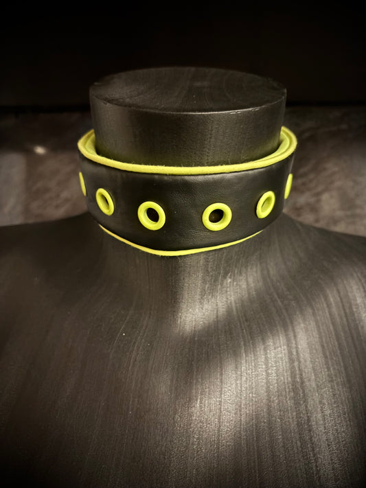 Choker noire et Fluo