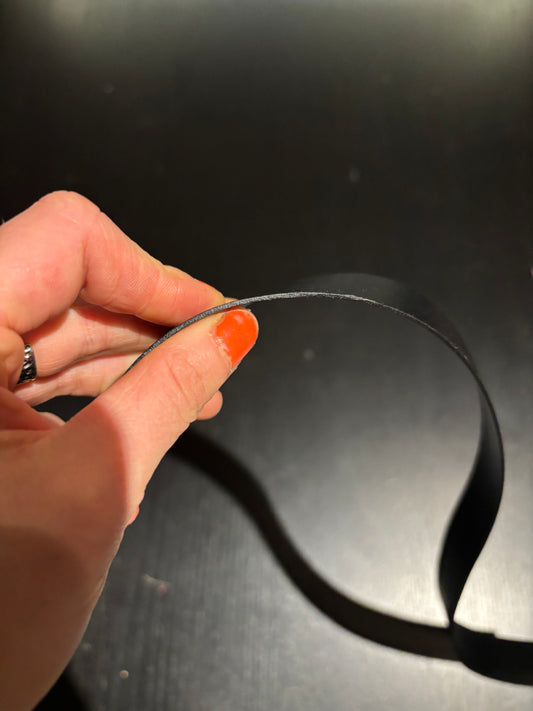 Bracelet en cuir fin (1,7 mm d'épaisseur - 30 mm de largeur)