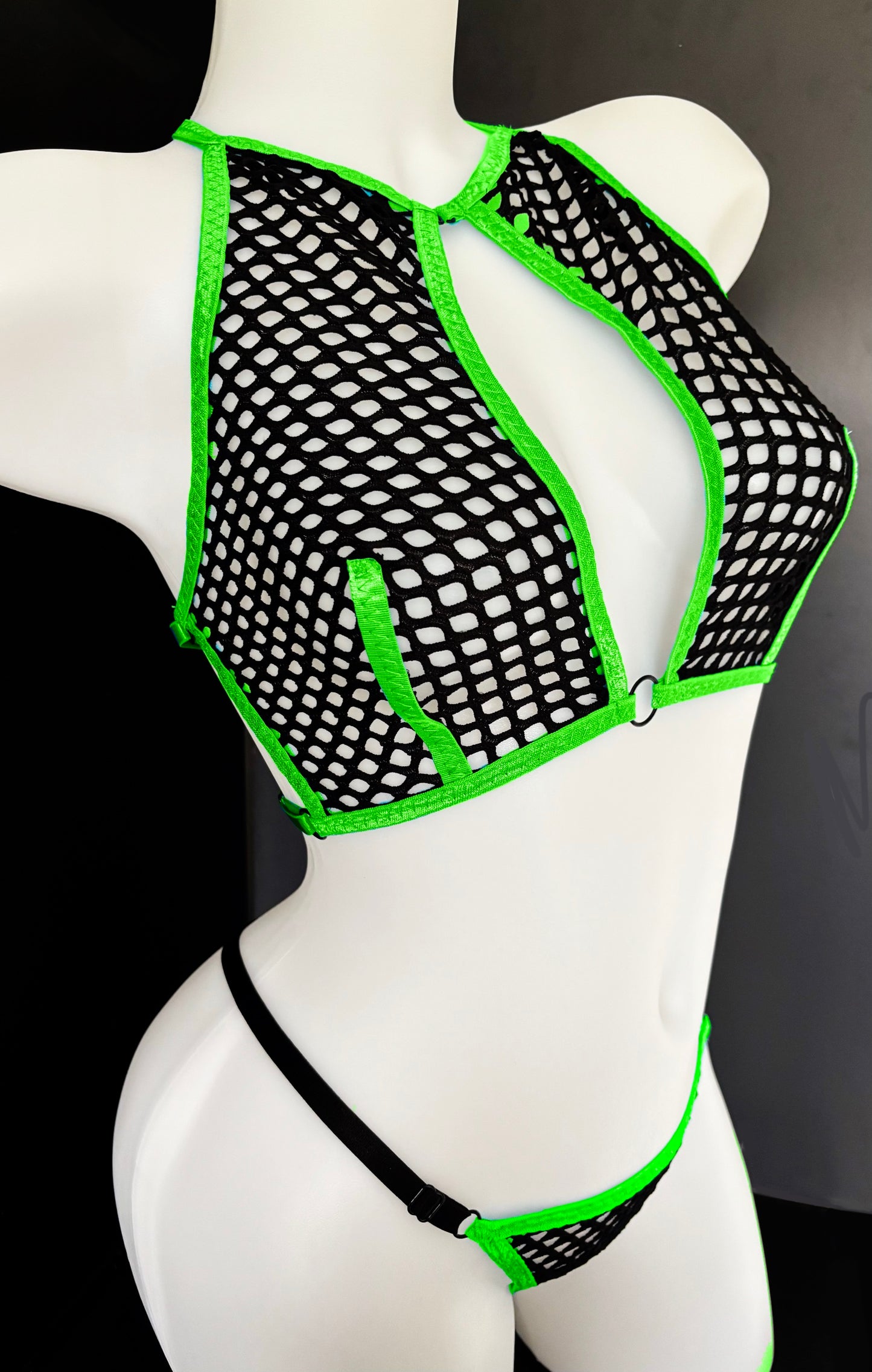 Coffret Barbie After Dark (plusieurs choix de couleurs !)