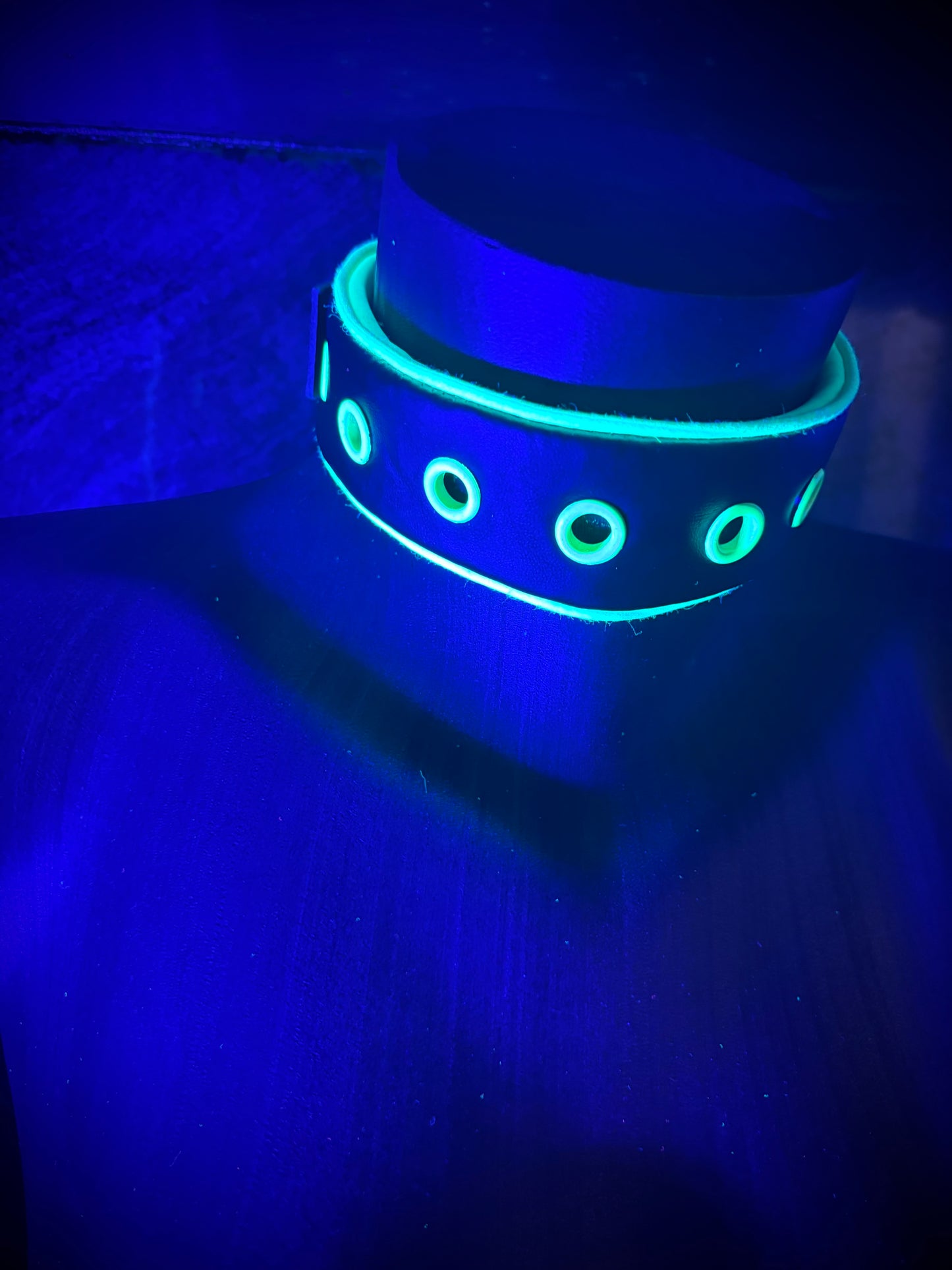 Black ‘n Neon Softness