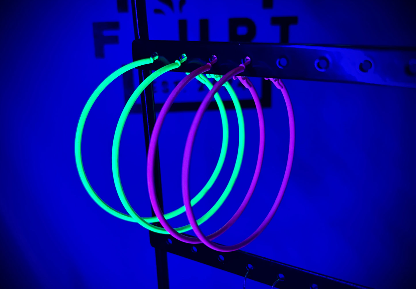 Grote Ringen Fluo Oorbellen