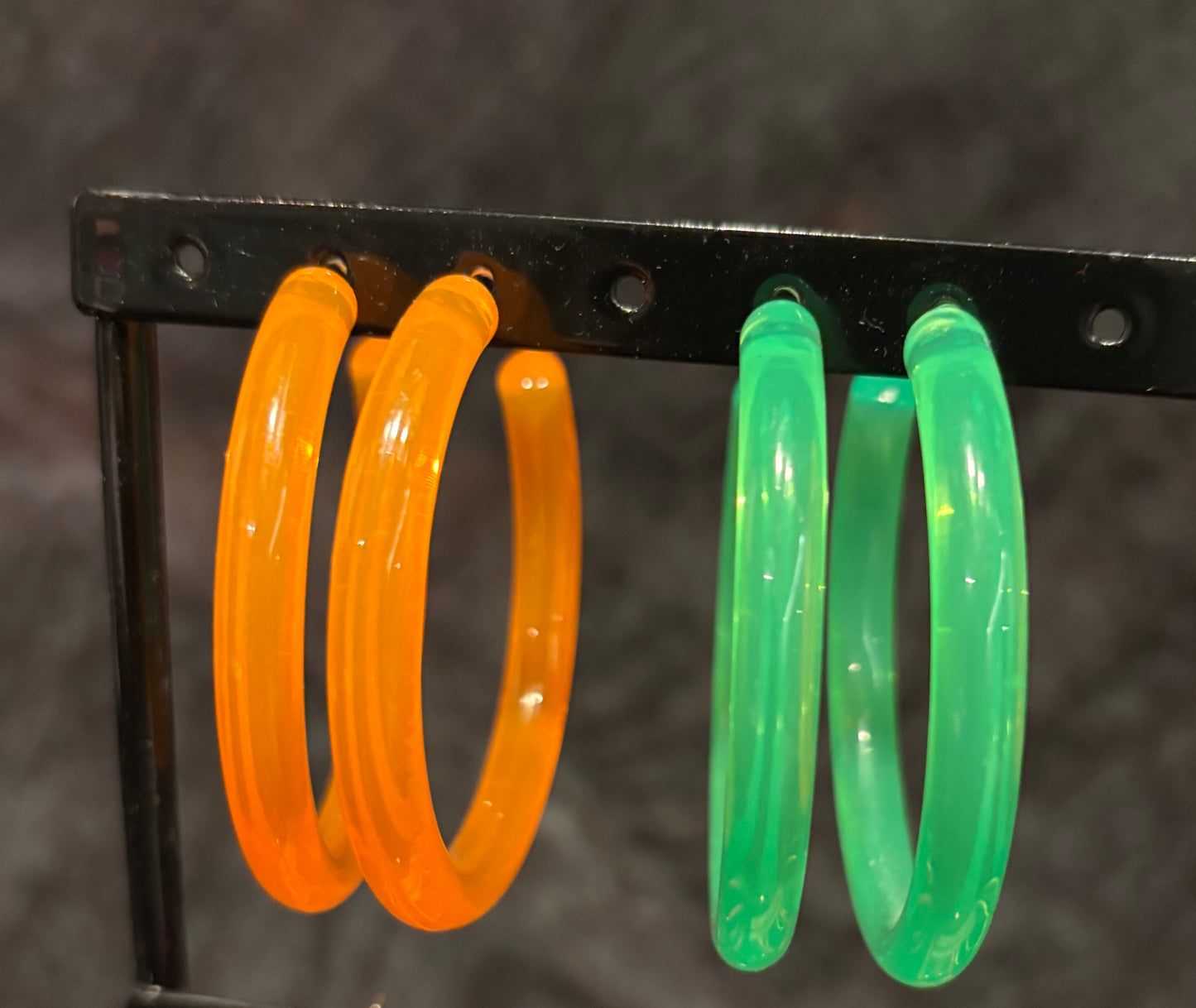 Dikke Fluo Party Oorbellen